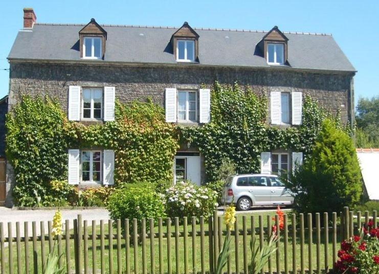 Les IffsDomaine De La Basse Orme住宿加早餐旅馆 外观 照片